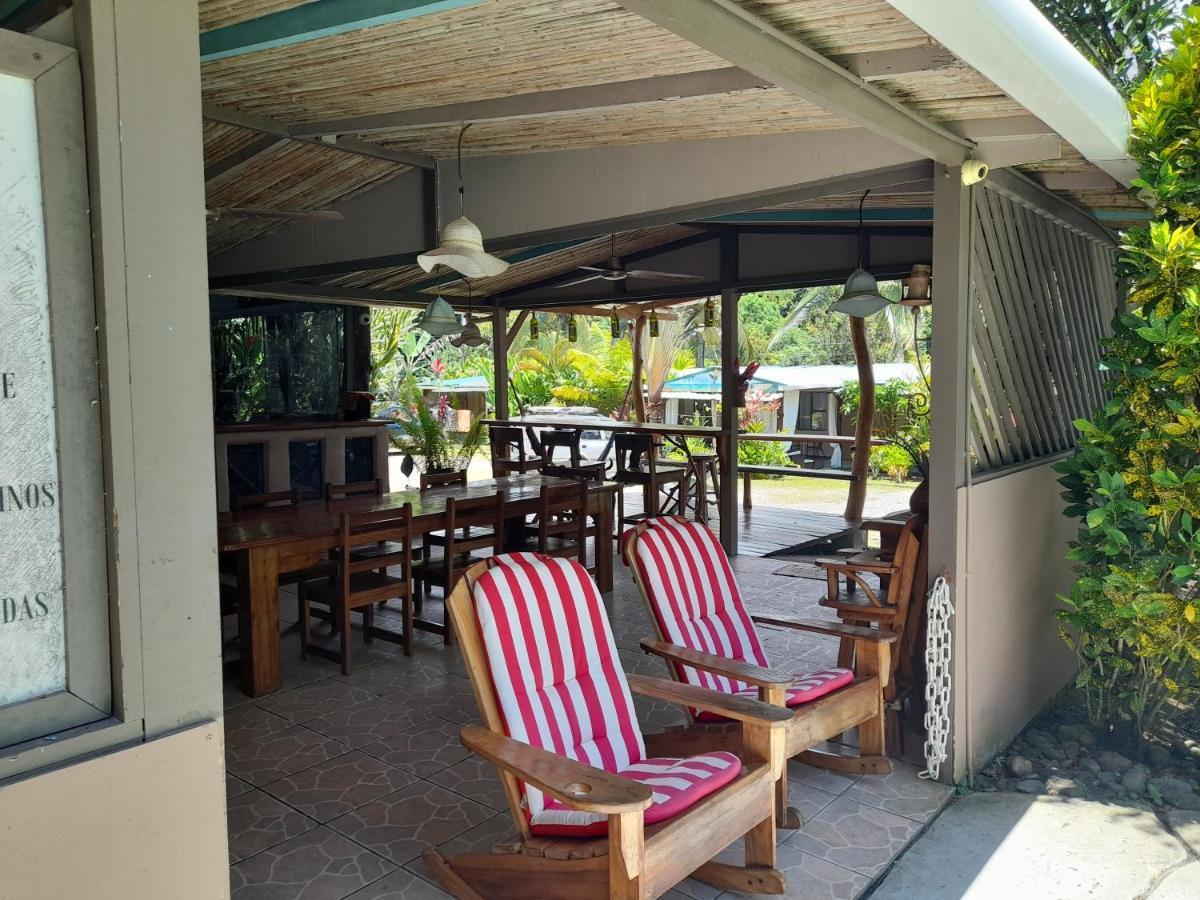 Hotel El Colibri Rojo - Cabinas - Le Colibri Rouge Cahuita Exterior photo